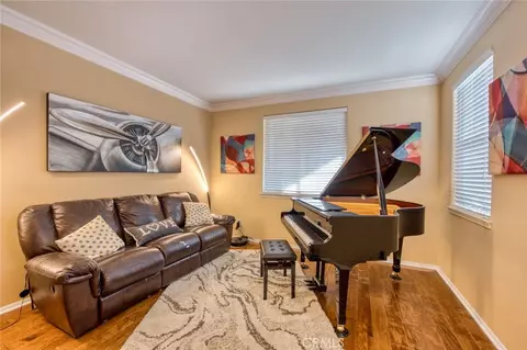 Living - 39794 Cambridge Pl, Temecula, CA 92591 photo 1 of 3