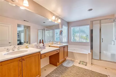Bath - 39794 Cambridge Pl, Temecula, CA 92591 photo 1 of 3