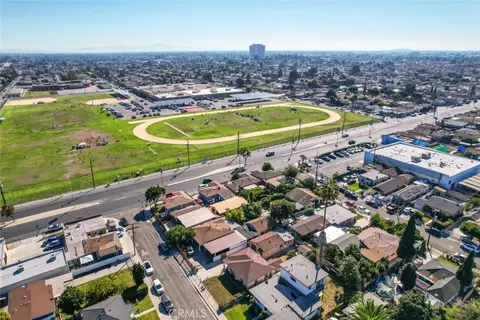814 W Maple St, Compton, CA 90220 photo 3