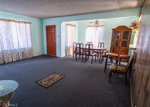 814 W Maple St, Compton, CA 90220 photo 8