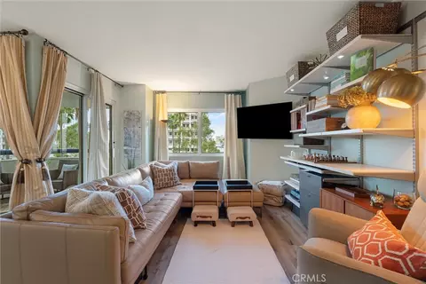 525 Seaside Way #411, Long Beach, CA 90802