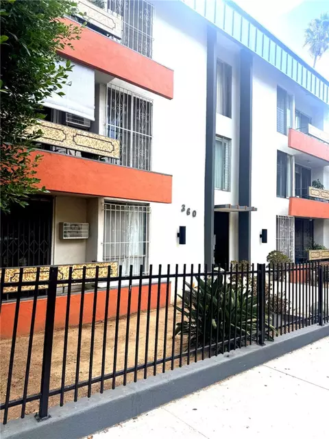 360 S Kenmore #302, Los Angeles, CA 90020