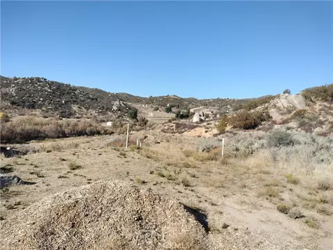 48750 Leaning Rock Ct, Aguanga, CA 92536