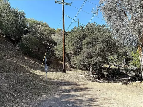 0 High Cliff Trl, Tujunga, CA 91042 photo 2