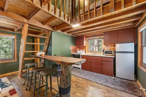Kitchen - 34 Manker Flts, Mt Baldy, CA 91759 photo 1 of 2