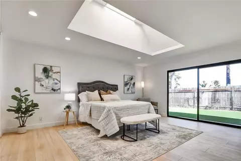 Bedroom - 5515 Thunderbird, La Jolla, CA 92037 photo 10 of 12