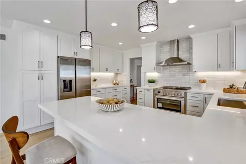 Kitchen - 5515 Thunderbird, La Jolla, CA 92037 photo 3 of 6