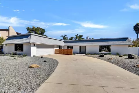 Exterior - 5515 Thunderbird, La Jolla, CA 92037 photo 2 of 9