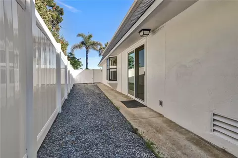 Exterior - 5515 Thunderbird, La Jolla, CA 92037 photo 9 of 9