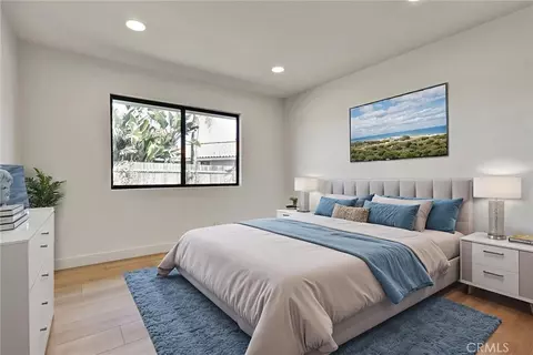 Bedroom - 5515 Thunderbird, La Jolla, CA 92037 photo 4 of 12