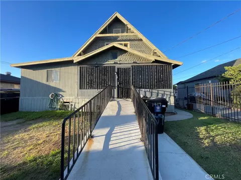 1419 E 61st St E, Los Angeles, CA 90001