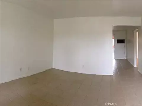 Living - 160 W Cascade, Rialto, CA 92376 photo 2 of 4