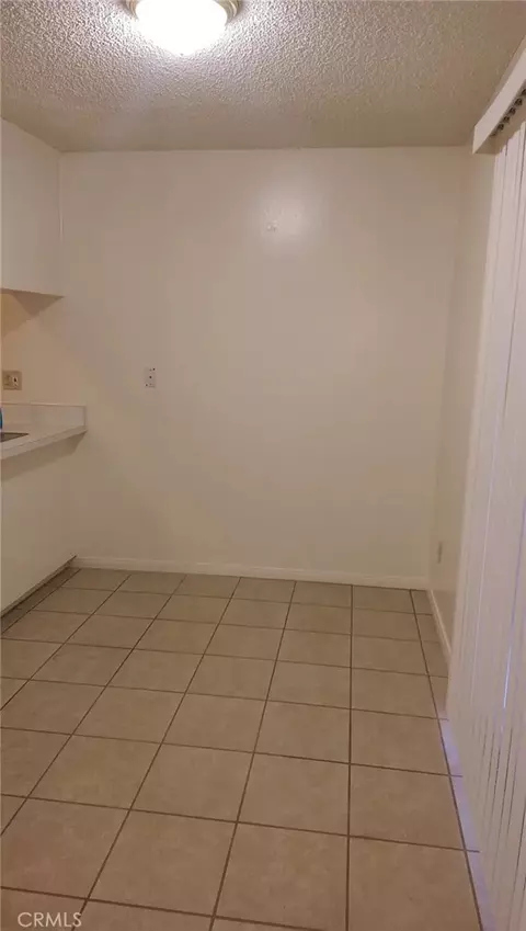 Dining - 160 W Cascade, Rialto, CA 92376 photo 1 of 2