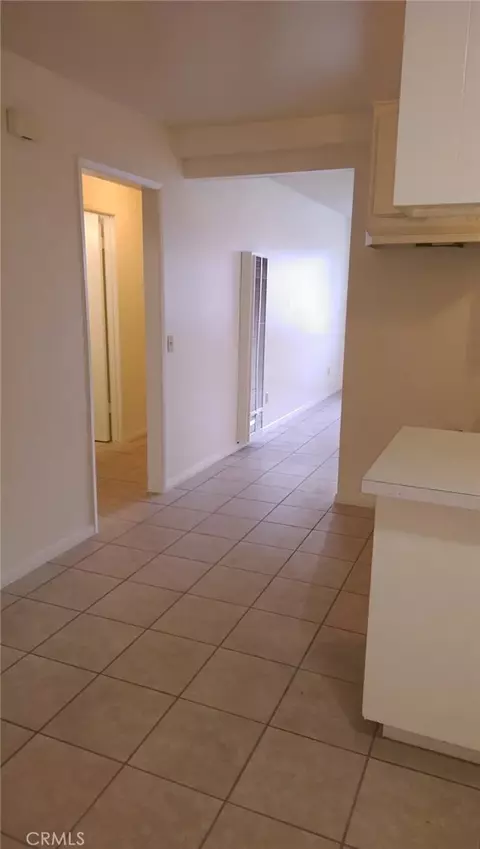 Entry Way - 160 W Cascade, Rialto, CA 92376 photo 1 of 1