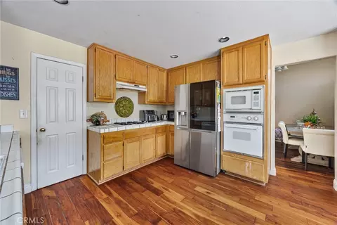 Kitchen - 9711 Touchstone, Bakersfield, CA 93311 photo 2 of 3