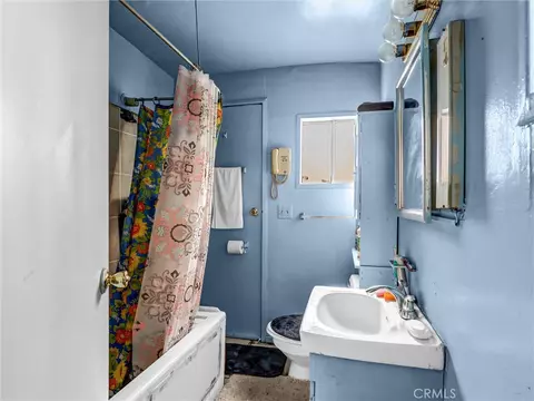 Bath - 405 S Ward, Compton, CA 90221 photo 2 of 2