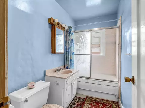 Bath - 405 S Ward, Compton, CA 90221 photo 1 of 2