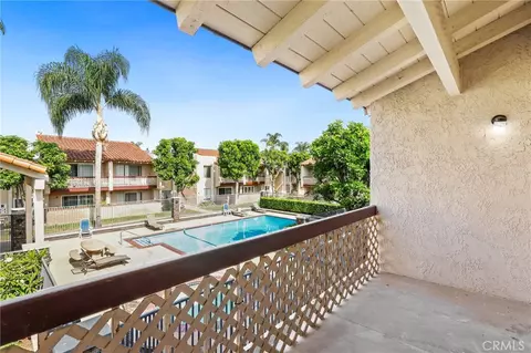 700 W La Veta Ave #T4, Orange, CA 92868