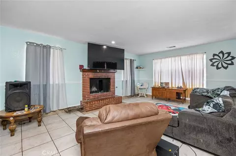 Living - 18629 Orange, Hesperia, CA 92345 photo 1 of 3