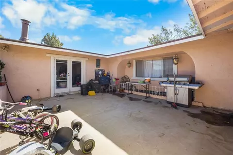 Exterior - 18629 Orange, Hesperia, CA 92345 photo 2 of 3