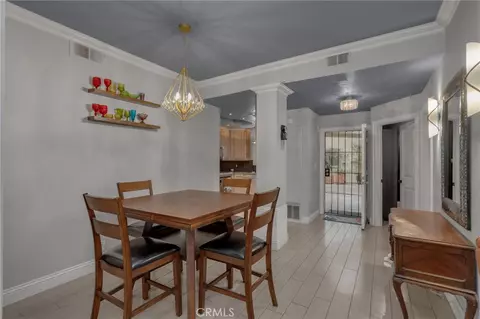 3913 N Virginia Rd #107, Long Beach, CA 90807