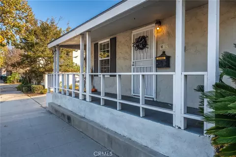633 S Glassell St, Orange, CA 92866