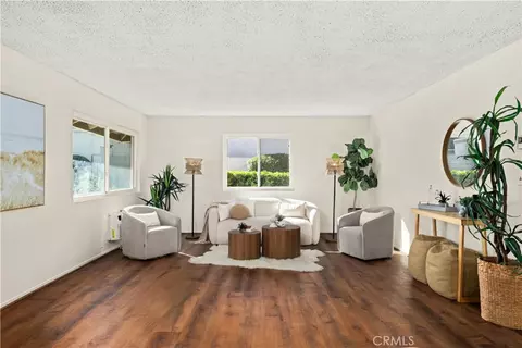 410 N Clark St #H, Orange, CA 92868