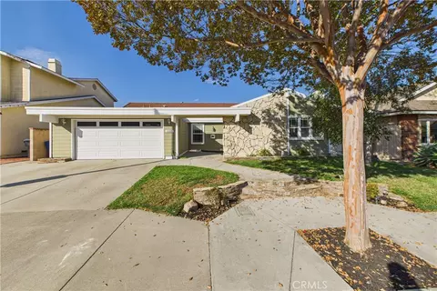 5275 Vista Real, Cypress, CA 90630
