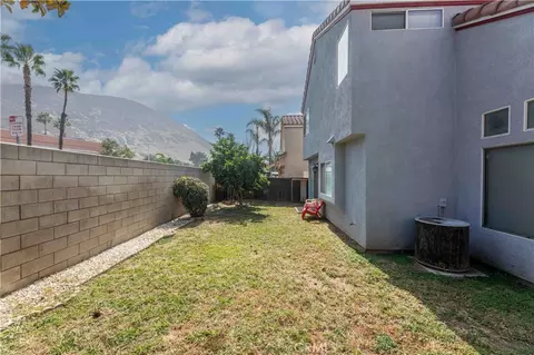 Exterior - 11541 Plane Tree, Fontana, CA 92337 photo 6 of 7