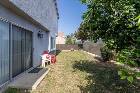 Exterior - 11541 Plane Tree, Fontana, CA 92337 photo 4 of 7