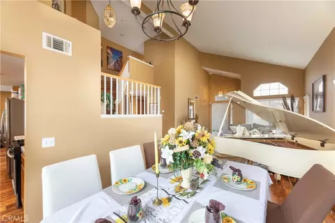 Dining - 11541 Plane Tree, Fontana, CA 92337 photo 2 of 2