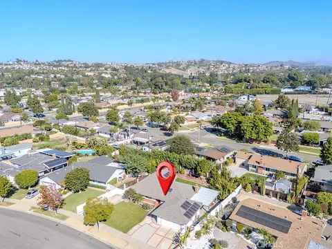 2033 N Diamond, Orange, CA 92867