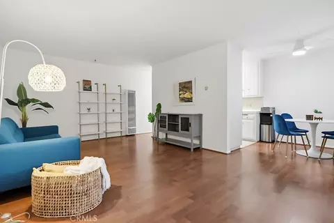 307 Cherry Ave #6, Long Beach, CA 90802