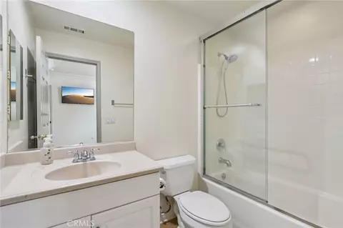 Bath - 24892 Pine Mountain Ter, Corona, CA 92883 photo 3 of 5