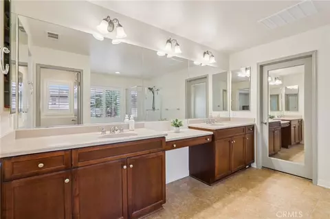 Bath - 24892 Pine Mountain Ter, Corona, CA 92883 photo 2 of 6