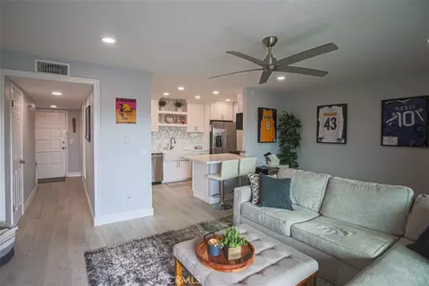 6600 Warner Ave #102, Huntington Beach, CA 92647