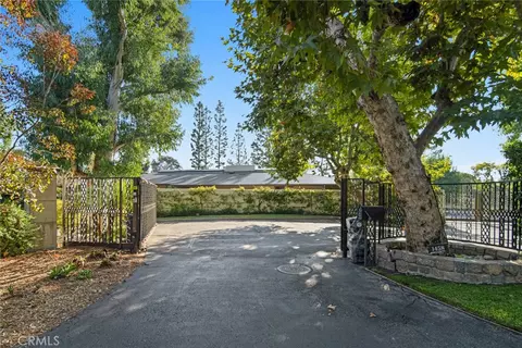 1458 Hillcrest, Pasadena, CA 91106