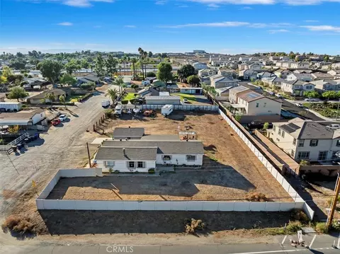 16915 Wood Rd, Riverside, CA 92508