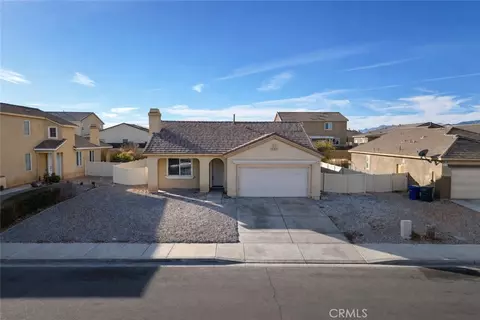 11807 Desert Gln, Adelanto, CA 92301