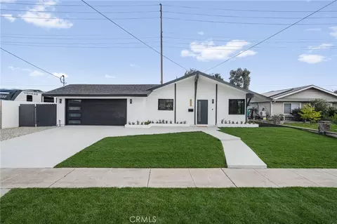 6072 Navajo Rd, Westminster, CA 92683