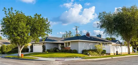 822 E Lomita Ave, Orange, CA 92867