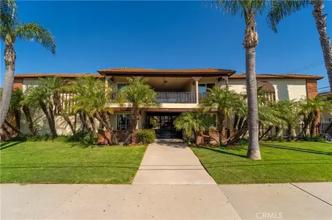 2221 E Lenita Ln, Santa Ana, CA 92705