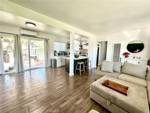 5889 Dogwood St, San Bernardino, CA 92404