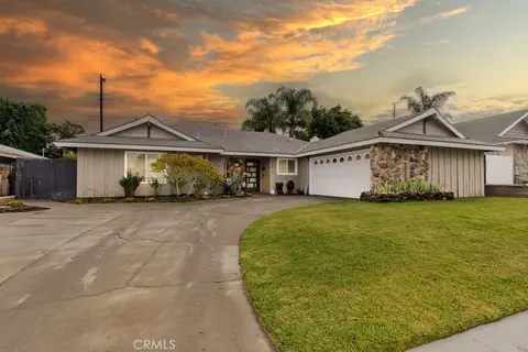 130 N Lohrum Ln, Anaheim, CA 92807