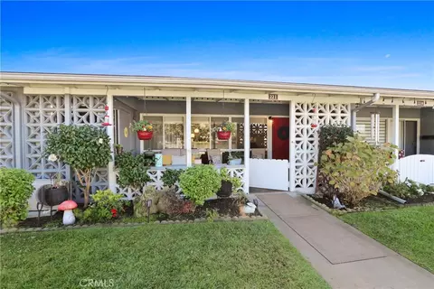 13660 Annandale Dr #22I M1, Seal Beach, CA 90740