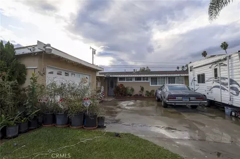 2310 S Olive, Santa Ana, CA 92707