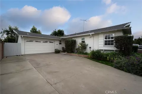 1556 W Harriet Ln, Anaheim, CA 92802
