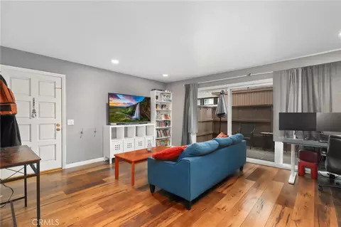 1094 Cabrillo Park #A, Santa Ana, CA 92701