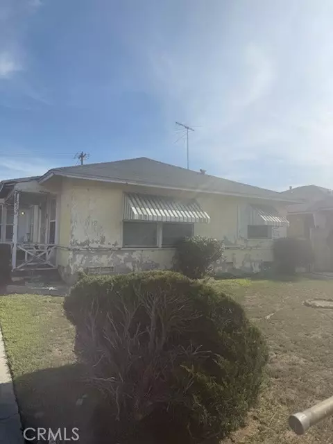 13502 S San Pedro, Los Angeles, CA 90061