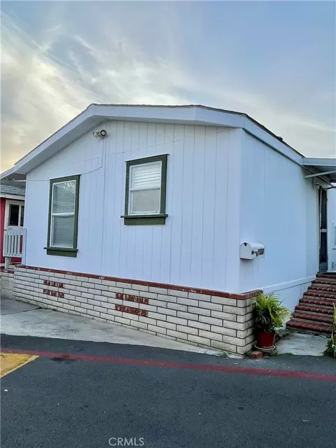 306 Sullivan St #103, Santa Ana, CA 92704